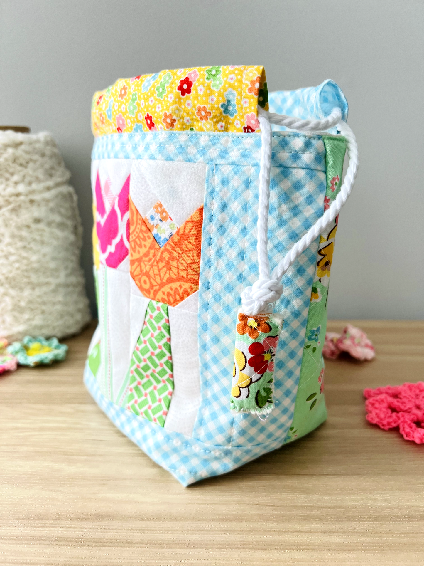 "Tulip Love" Quilted Drawstring Pouch