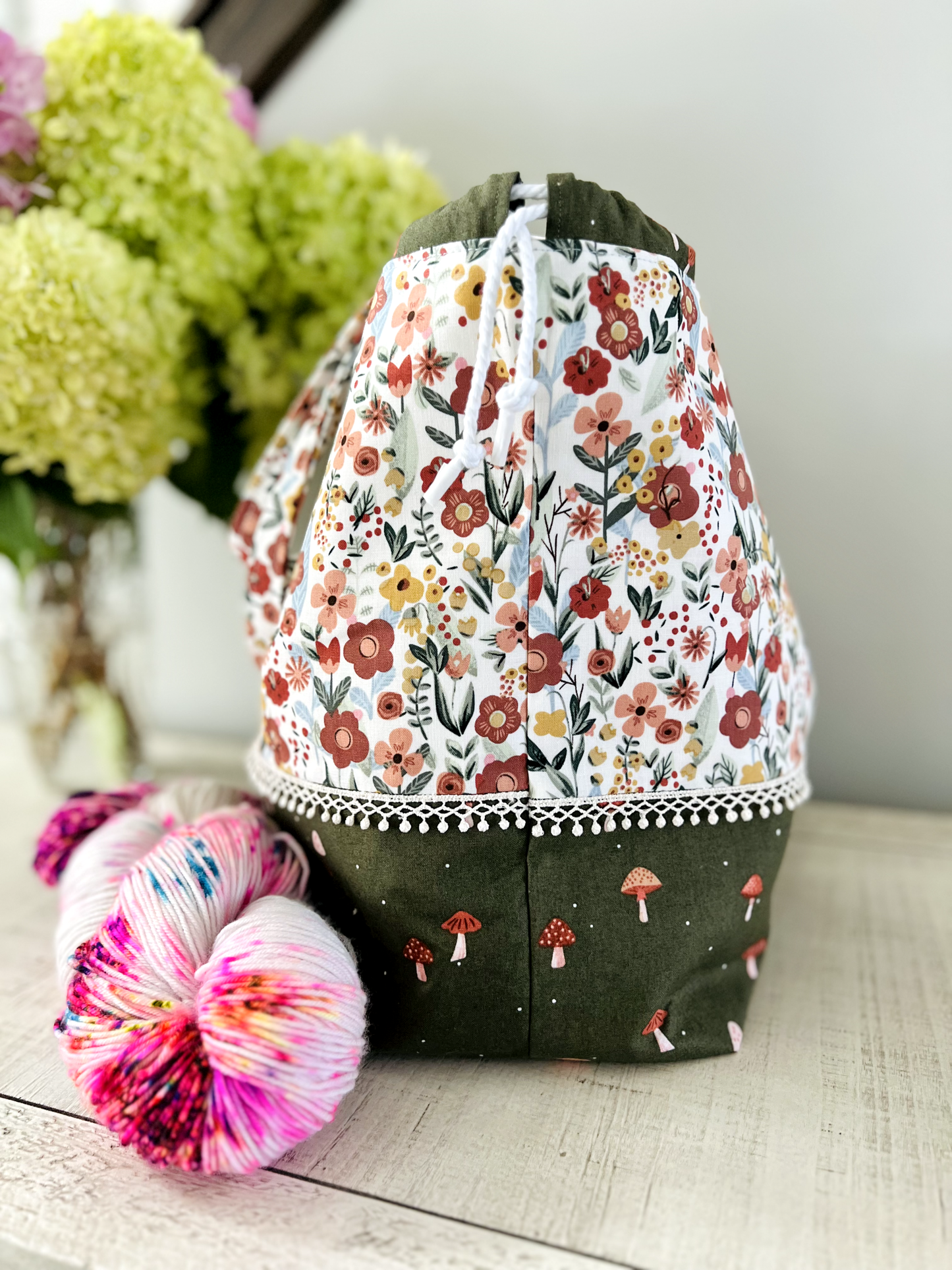 "Mushie Bloom" Large Project Bag